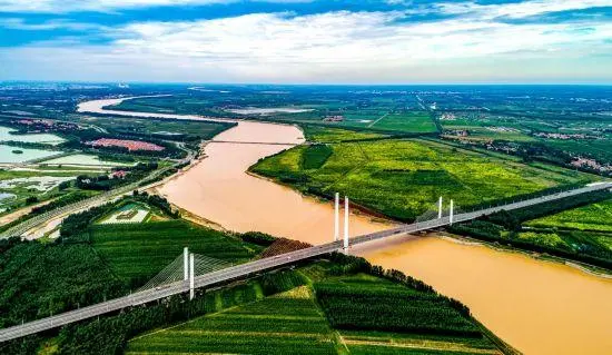 濱州市擬出讓地?zé)岬V業(yè)權(quán)32個(gè) 涵蓋供暖、溫泉洗浴、養(yǎng)殖3類(lèi)應(yīng)用場(chǎng)景-地大熱能